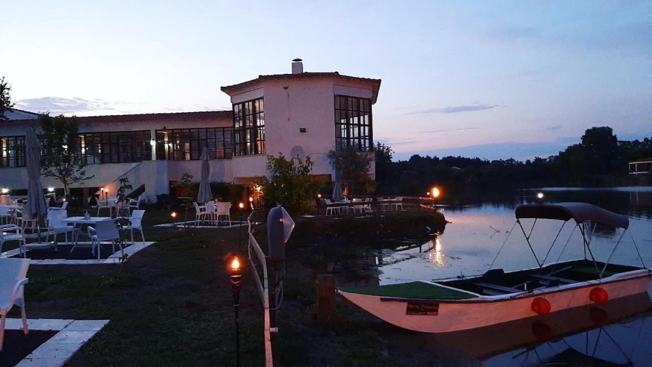 Thrassa Hotel Tycheron ภายนอก รูปภาพ