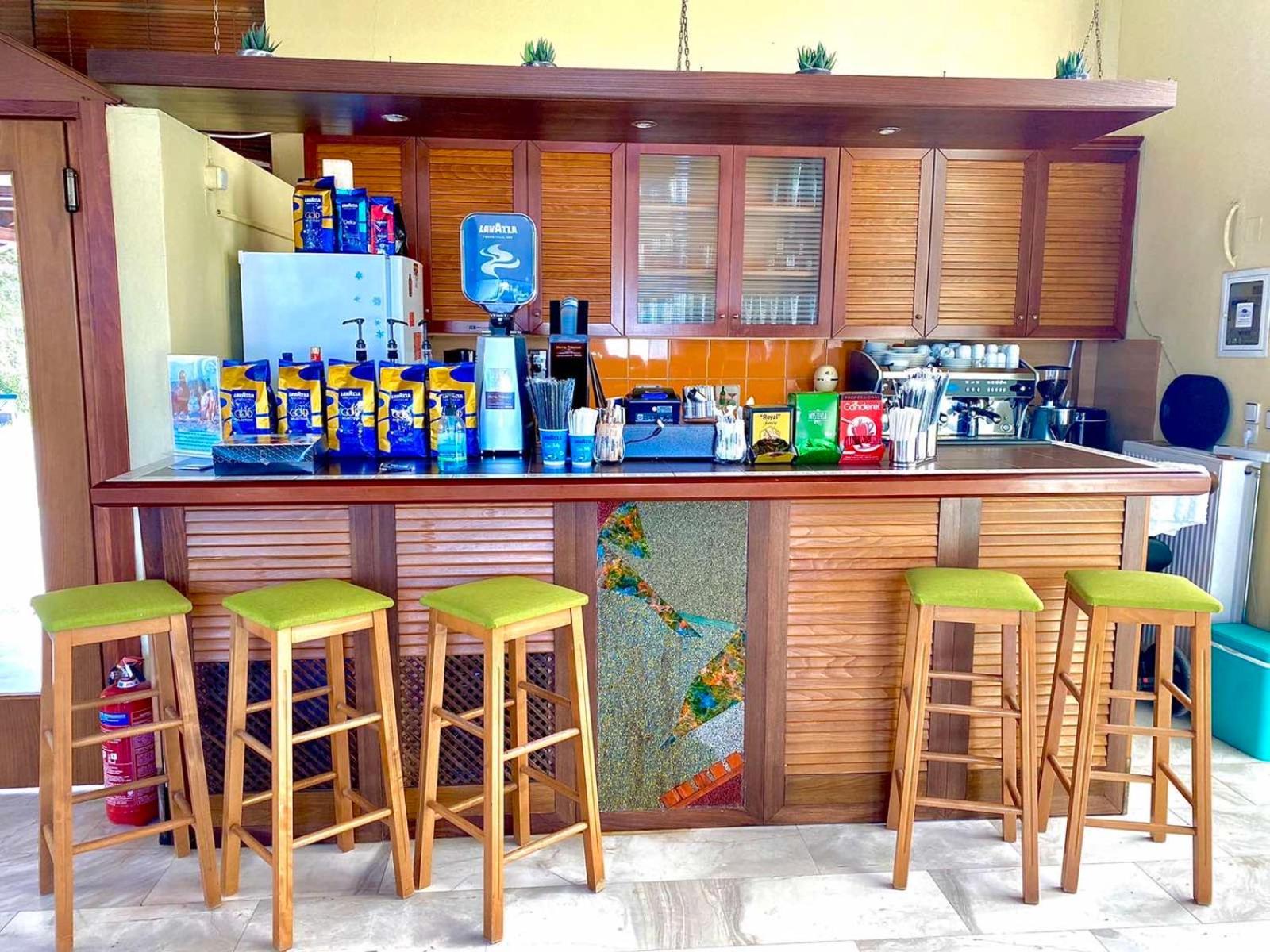 Thrassa Hotel Tycheron ภายนอก รูปภาพ
